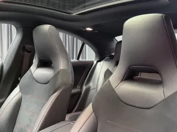Mercedes-Benz CLA 180 COUPE AMG