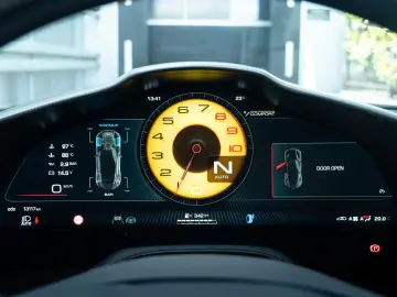 FERRARI PUROSANGUE ATELIER   V12   725 CP   FULL CARBON