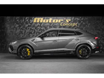 LAMBORGHINI URUS S V8 666 CP AKRAPOVIC CARBON