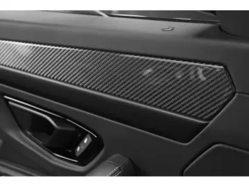 LAMBORGHINI URUS S V8 666 CP AKRAPOVIC CARBON