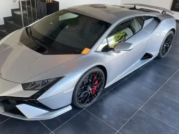 LAMBORGHINI HURACAN TECNICA LIFT CARBON SEATS GARANTIE 1HAND