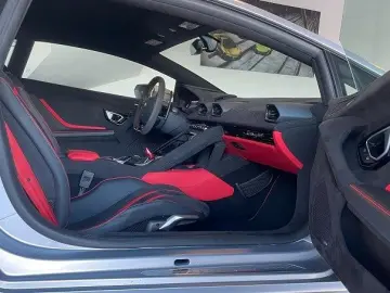 LAMBORGHINI HURACAN TECNICA LIFT CARBON SEATS GARANTIE 1HAND