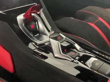 LAMBORGHINI HURACAN TECNICA LIFT CARBON SEATS GARANTIE 1HAND