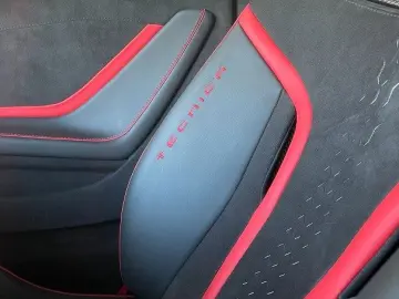 LAMBORGHINI HURACAN TECNICA LIFT CARBON SEATS GARANTIE 1HAND