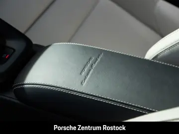 Porsche 992 911 Carrera GTS sanmarino blue metallic