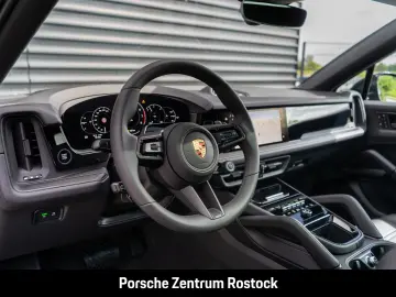 Porsche Cayenne Coupe Black Edition InnoDrive LED matrix