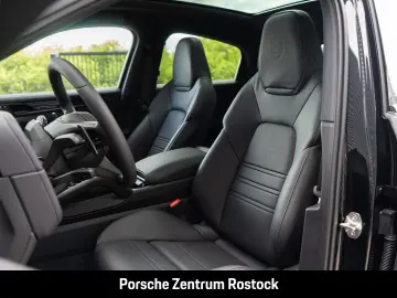 Porsche Cayenne Coupe Black Edition InnoDrive LED matrix