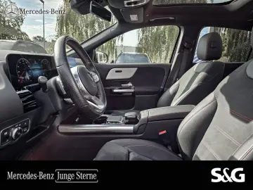 MERCEDES-BENZ GLA 250 4M AMG Panoschieb. LED AHK RüKam 19