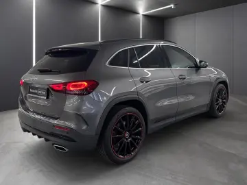 MERCEDES-BENZ GLA 250 4M AMG Edition1 360 Pano Burm …