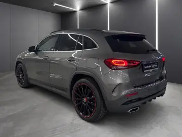 MERCEDES-BENZ GLA 250 4M AMG Edition1 360 Pano Burm …
