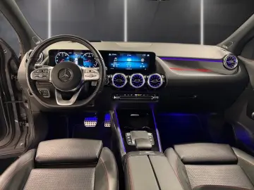MERCEDES-BENZ GLA 250 4M AMG Edition1 360 Pano Burm …