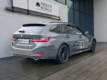 BMW 320d xDrive MMRY ADAPTLED HUD STNDHZNG PANO 360