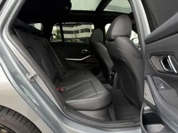 BMW 320d xD M Sport Pro HuD h k StHz 19  Pano memory