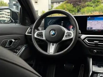 BMW 320d xD M Sport Pro HuD h k StHz 19  Pano memory