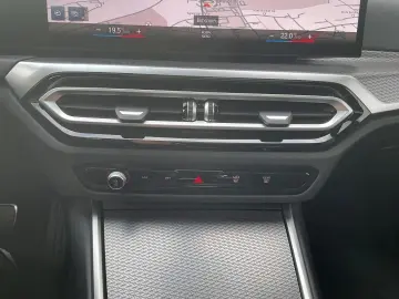 BMW 330 i xDrive Touring M Sportpaket HUD StandHZG P