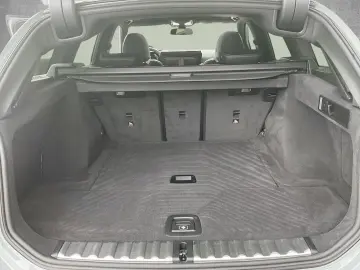 BMW 330 i xDrive Touring M Sportpaket HUD StandHZG P