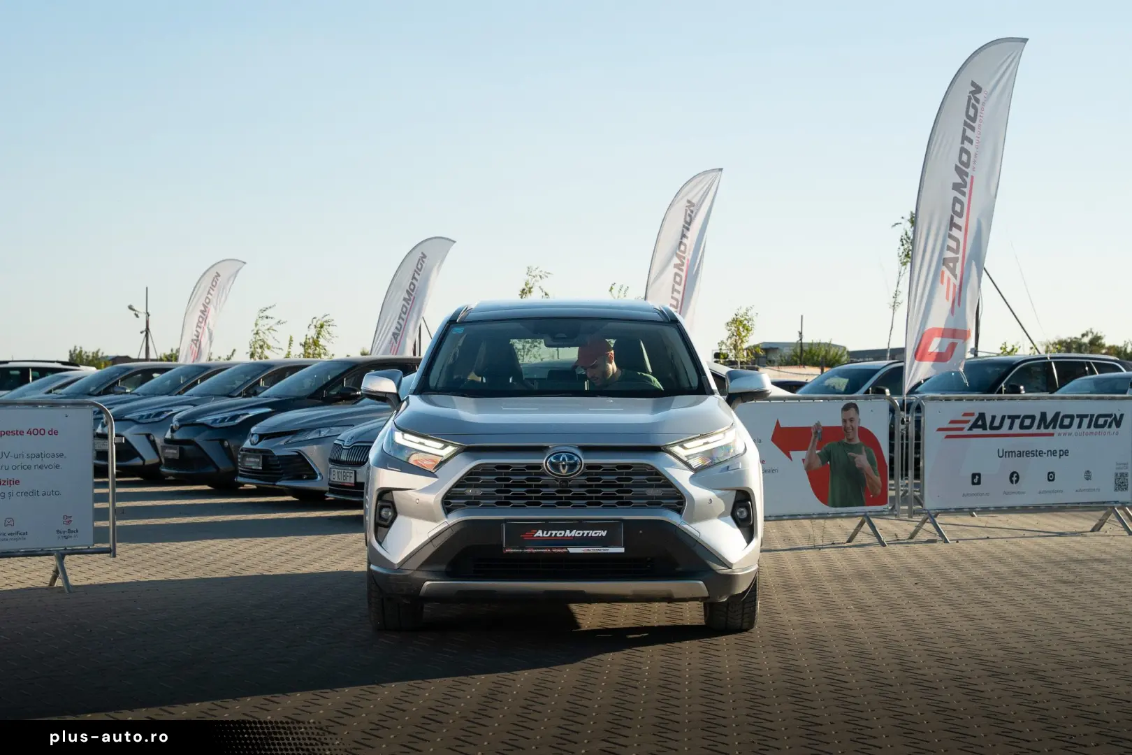 Toyota RAV4 2.5 Hybrid Luxury HSD E-CVT 4x4