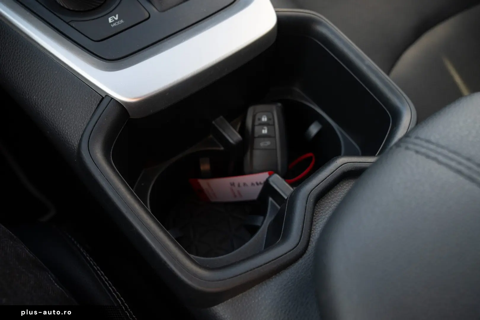 Toyota RAV4 2.5 Hybrid Luxury HSD E-CVT 4x4