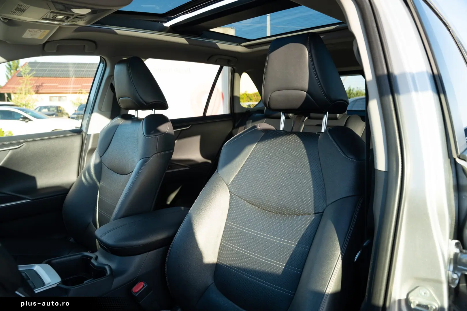 Toyota RAV4 2.5 Hybrid Luxury HSD E-CVT 4x4