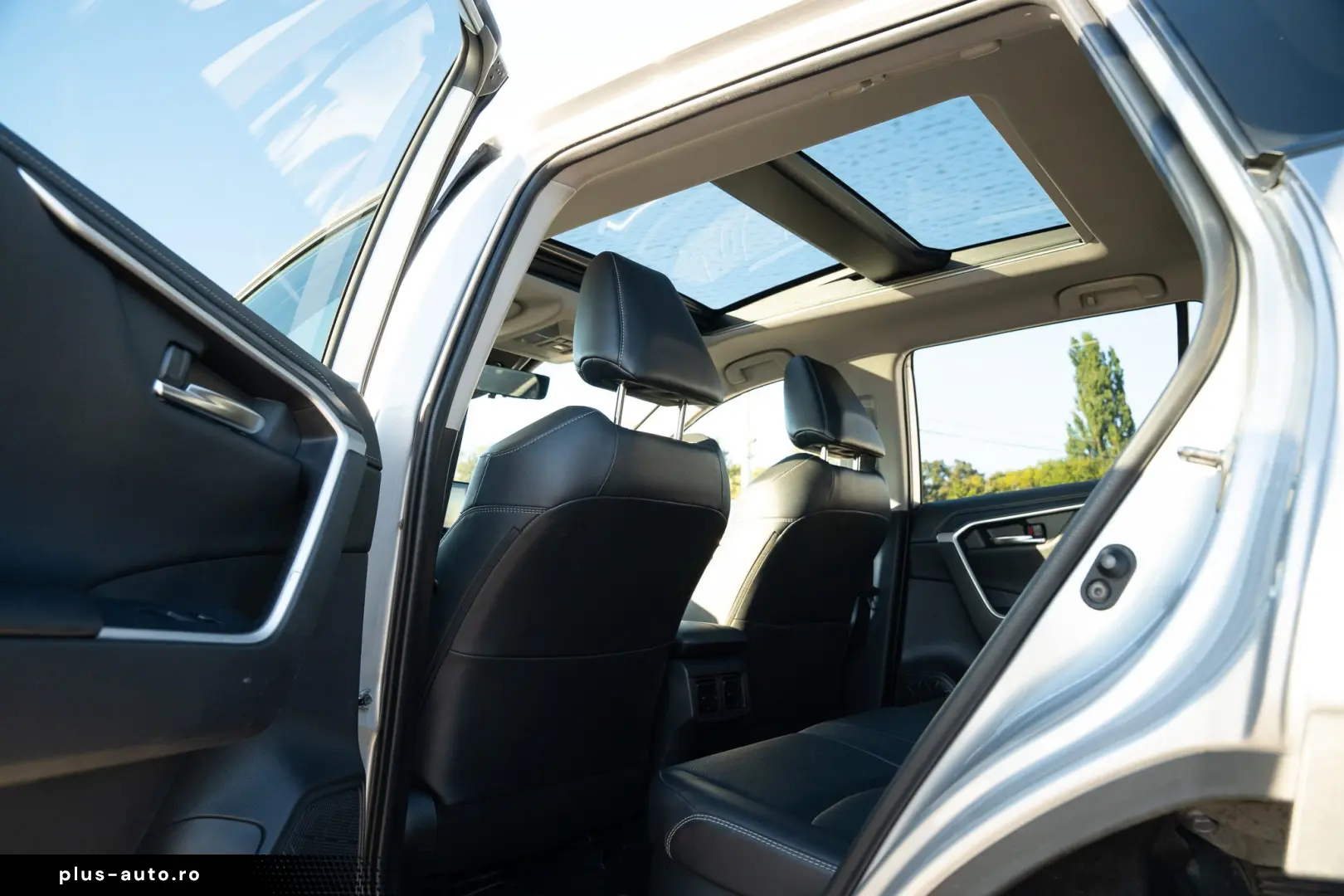 Toyota RAV4 2.5 Hybrid Luxury HSD E-CVT 4x4