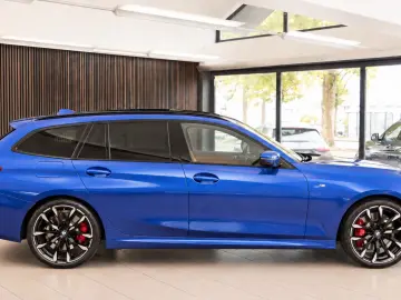 BMW 320 d xDrive M Sport PANO. LASER ACC  AHK 19 ALU