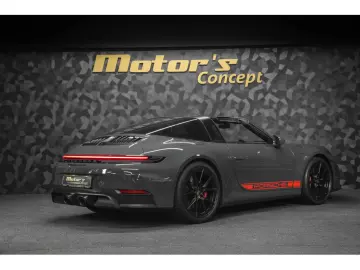 PORSCHE 911 TARGA 4 GTS PDK   541 CP   SPORT CHRONO