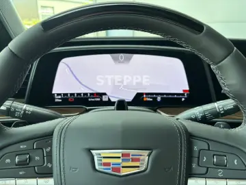 CADILLAC ESCALADE ESV SPORT PLATINUM 6.2 V8 4x4