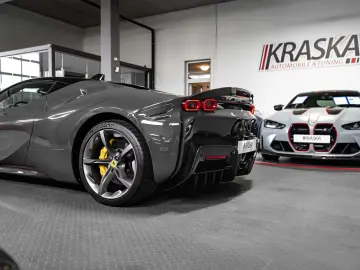 FERRARI SF90 STRADALE – ASSETTO FIORANO  CARBON  DAYTONA