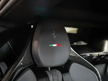 FERRARI SF90 STRADALE – ASSETTO FIORANO  CARBON  DAYTONA