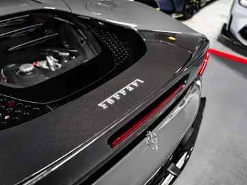 FERRARI SF90 STRADALE – ASSETTO FIORANO  CARBON  DAYTONA