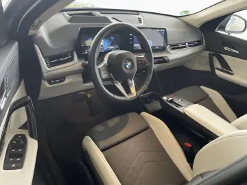 BMW X2 sDrive20i AdpLED 360 St&Go HUD LivePro Iconic