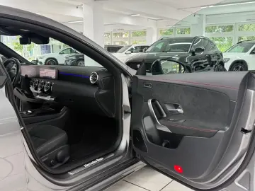 MERCEDES-BENZ CLA 200 AMG Line Night Standheizung Bu…