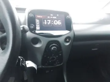 TOYOTA Aygo X-Play Automatik  Team-D CarPlay DAB Kamera