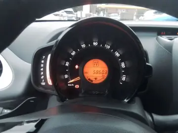 TOYOTA Aygo X-Play Automatik  Team-D CarPlay DAB Kamera