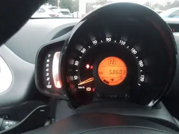TOYOTA Aygo X-Play Automatik  Team-D CarPlay DAB Kamera