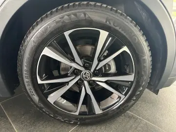 TOYOTA C-HR Hybrid FWD Team Deutschland