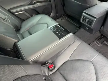 TOYOTA Camry 2.5 Hybrid Executive VIP HYBRID WARRANTY