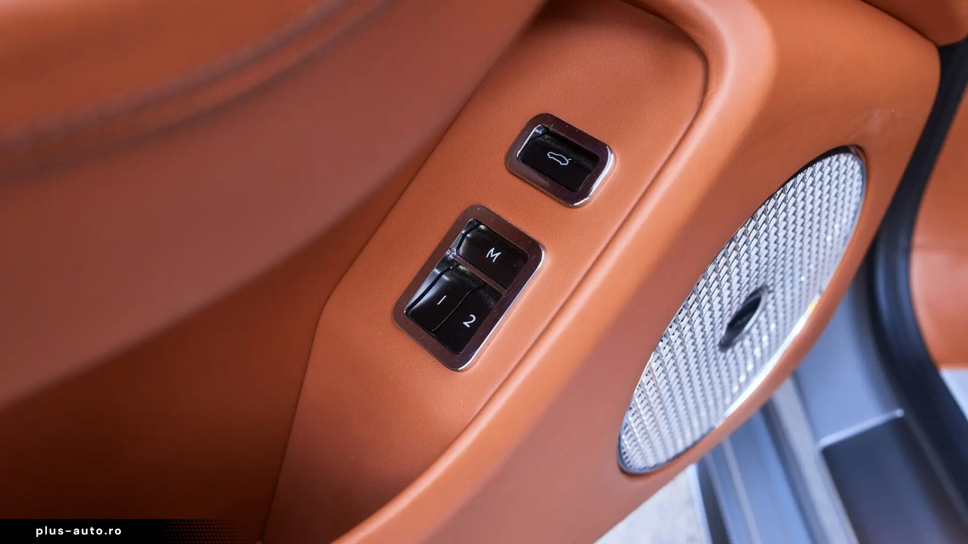 Bentley Flying Spur 4.0 V8
