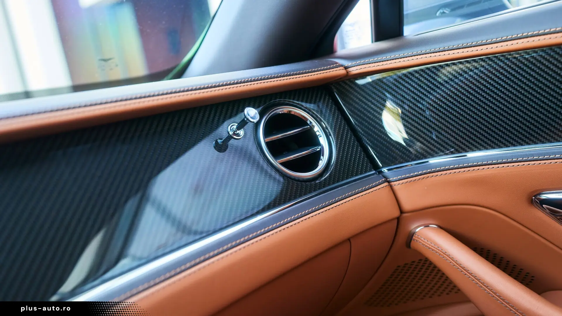 Bentley Flying Spur 4.0 V8