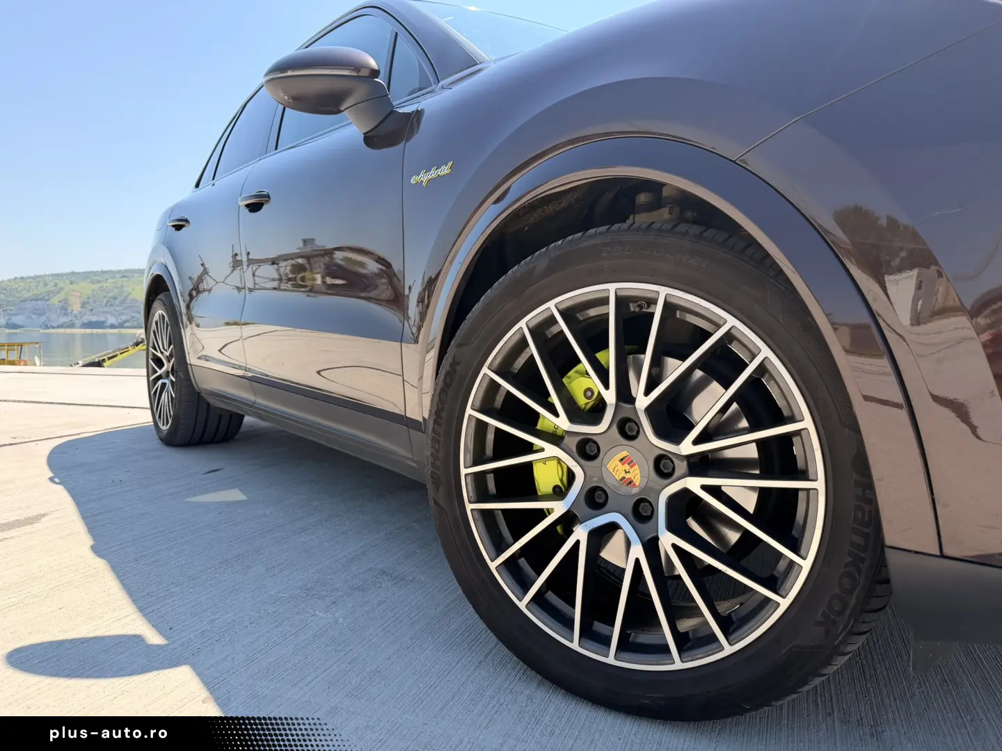 Porsche Cayenne E-Hybrid 462 CP   Peste 29.000 € Opționale