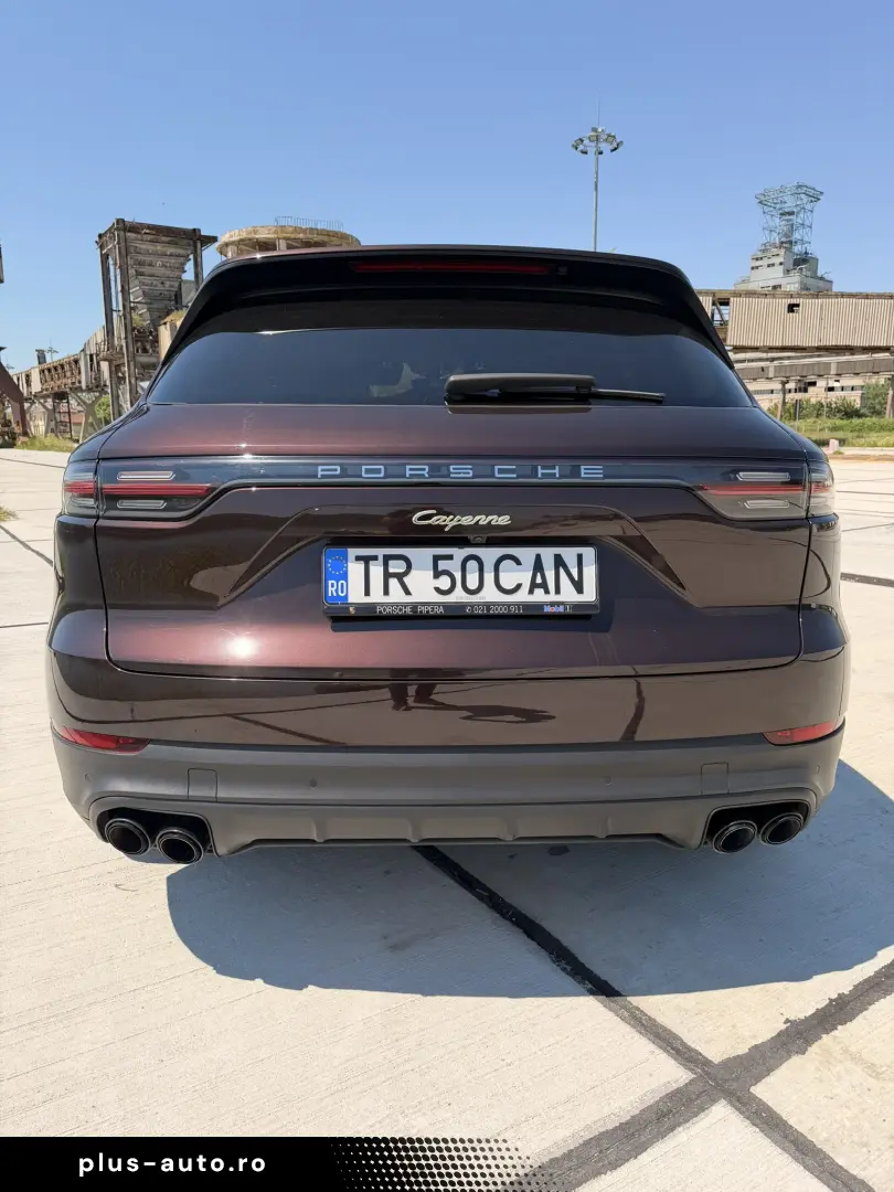 Porsche Cayenne E-Hybrid 462 CP   Peste 29.000 € Opționale
