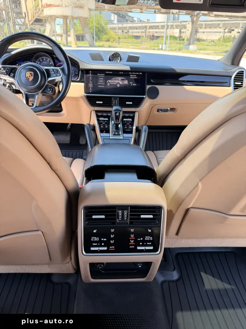 Porsche Cayenne E-Hybrid 462 CP   Peste 29.000 € Opționale