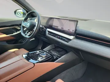 BMW 520d xDrive Touring M SPORT PRO 360  ACC H&K