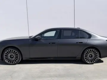 BMW 740d xDrive M Sport Pro Fond E. Innovation Froze