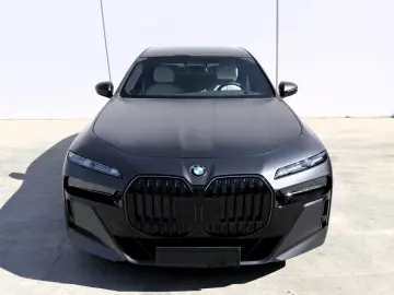 BMW 740d xDrive M Sport Pro Fond E. Innovation Froze