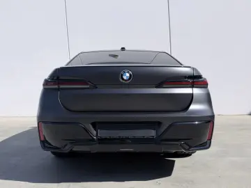 BMW 740d xDrive M Sport Pro Fond E. Innovation Froze