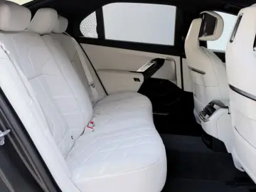 BMW 740d xDrive M Sport Pro Fond E. Innovation Froze