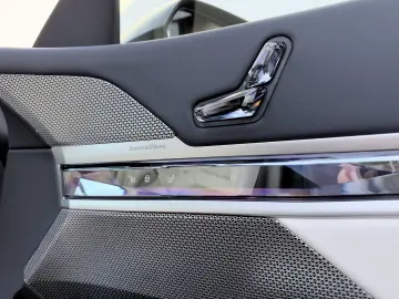 BMW 740d xDrive M Sport Pro Fond E. Innovation Froze