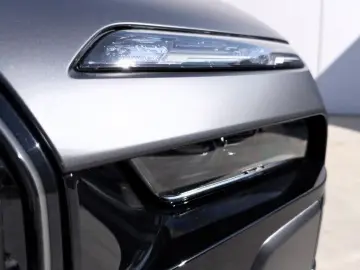 BMW 740d xDrive M Sport Pro Fond E. Innovation Froze