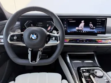 BMW 740d xDrive M Sport Pro Fond E. Innovation Froze